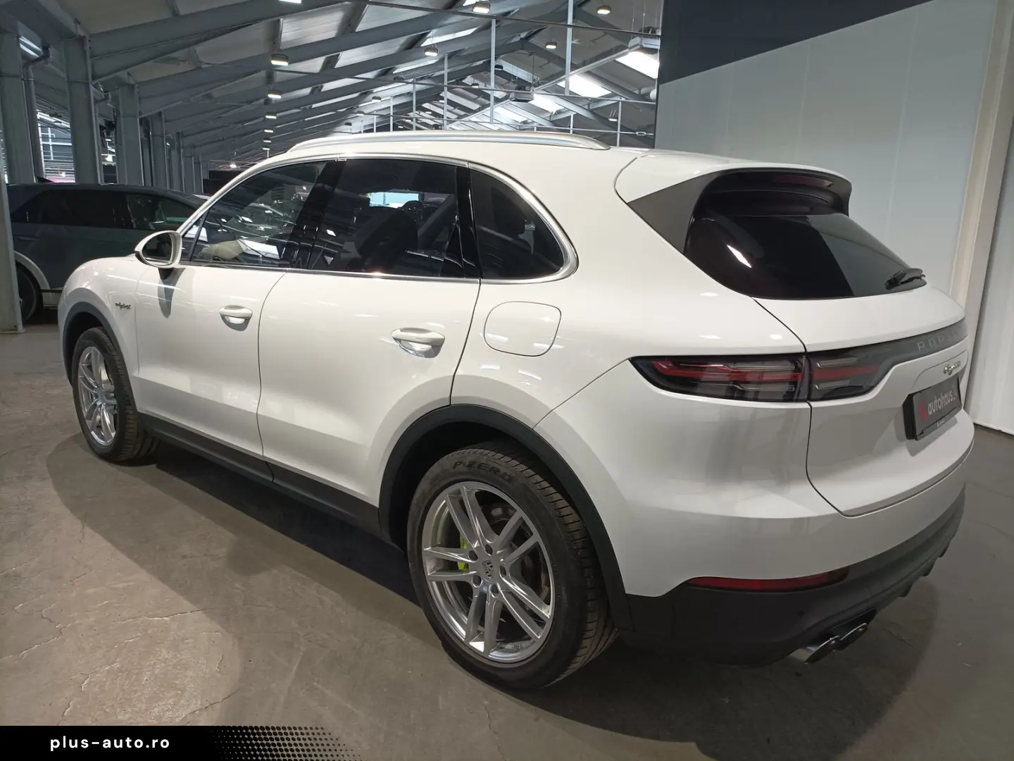 PORSCHE Cayenne E-Hybrid LED Navi Pano HuD AHK SHZ