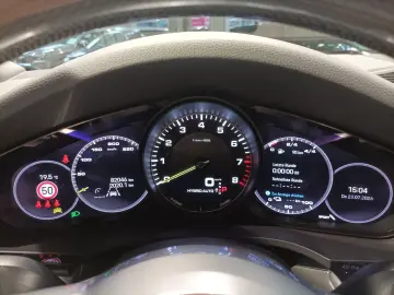 PORSCHE Cayenne E-Hybrid LED Navi Pano HuD AHK SHZ