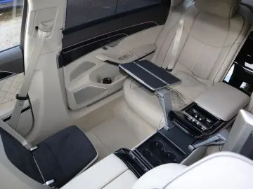 AUDI A8L 60 TFSI V8 lang exclusive UNIKAT UPE 215.170