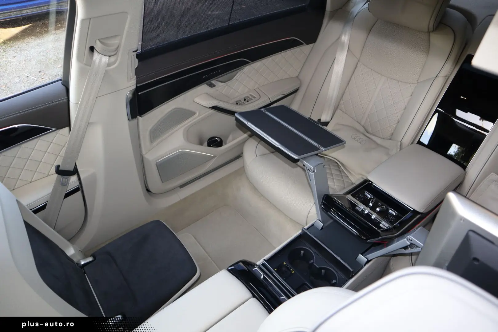 AUDI A8L 60 TFSI V8 lang exclusive UNIKAT UPE 215.170