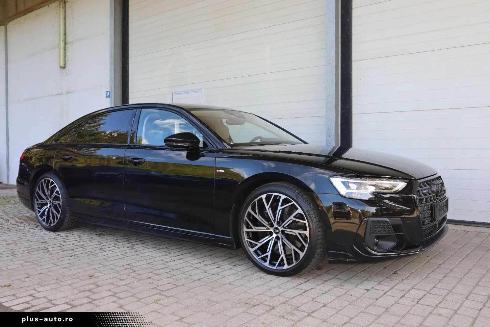 AUDI A8L 60 TFSI V8 lang exclusive UNIKAT UPE 215.170