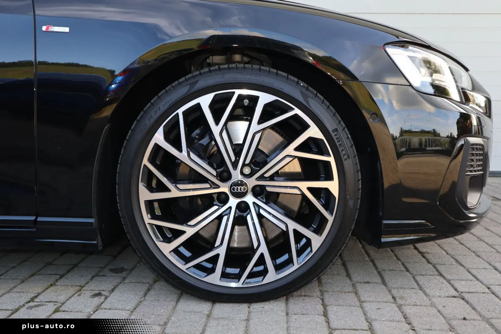 AUDI A8L 60 TFSI V8 lang exclusive UNIKAT UPE 215.170