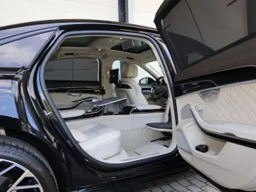 AUDI A8L 60 TFSI V8 lang exclusive UNIKAT UPE 215.170