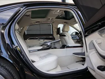 AUDI A8L 60 TFSI V8 lang exclusive UNIKAT UPE 215.170