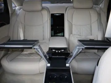 AUDI A8L 60 TFSI V8 lang exclusive UNIKAT UPE 215.170