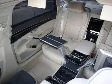 AUDI A8L 60 TFSI V8 lang exclusive UNIKAT UPE 215.170