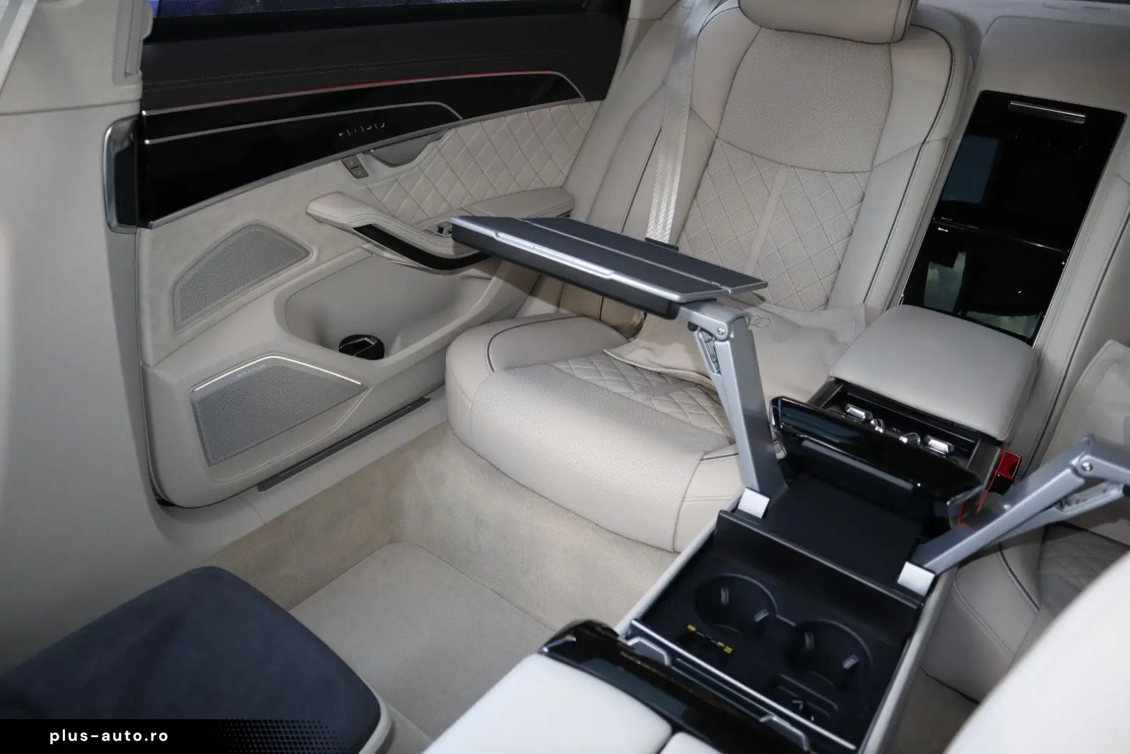 AUDI A8L 60 TFSI V8 lang exclusive UNIKAT UPE 215.170