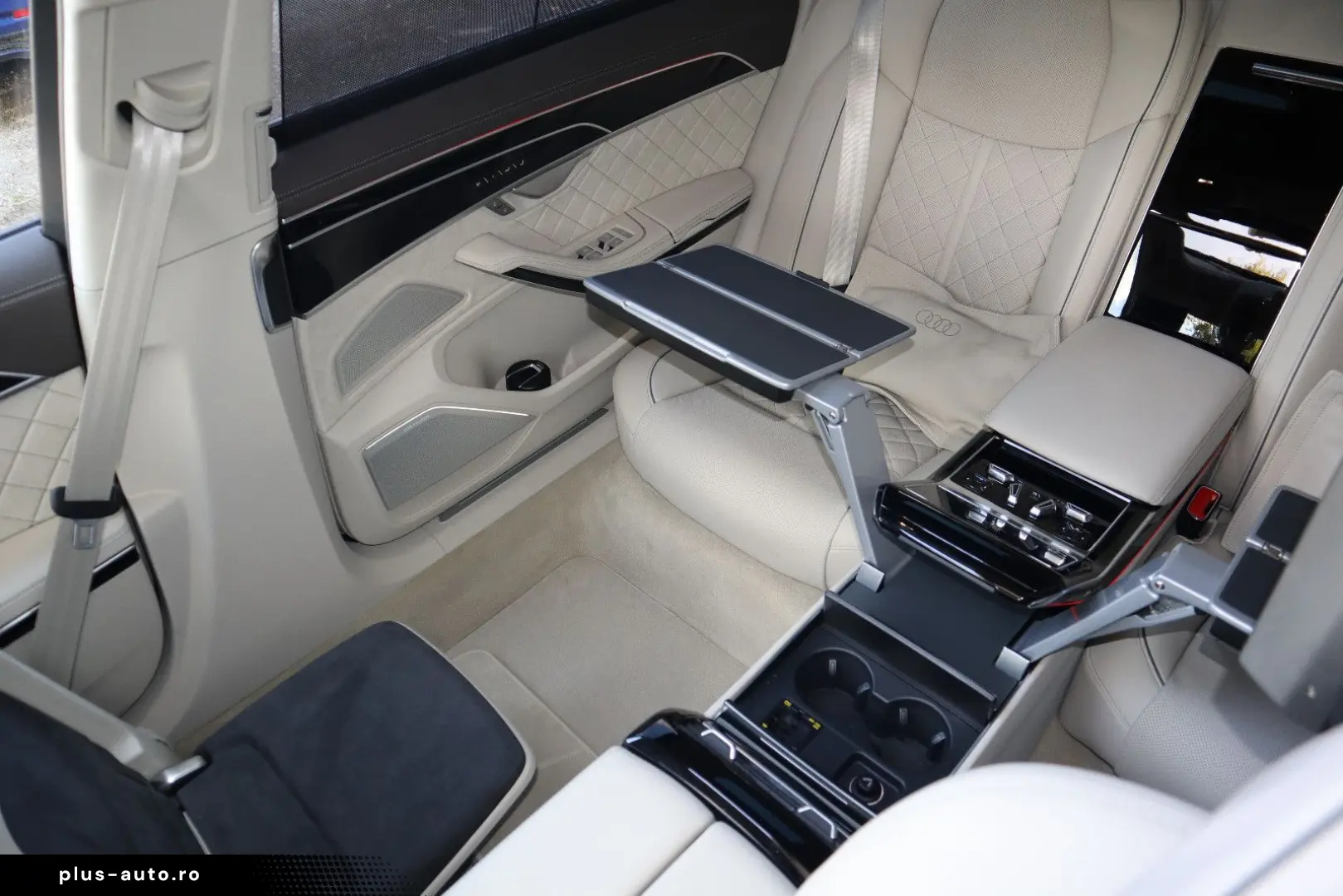 AUDI A8L 60 TFSI V8 lang exclusive UNIKAT UPE 215.170