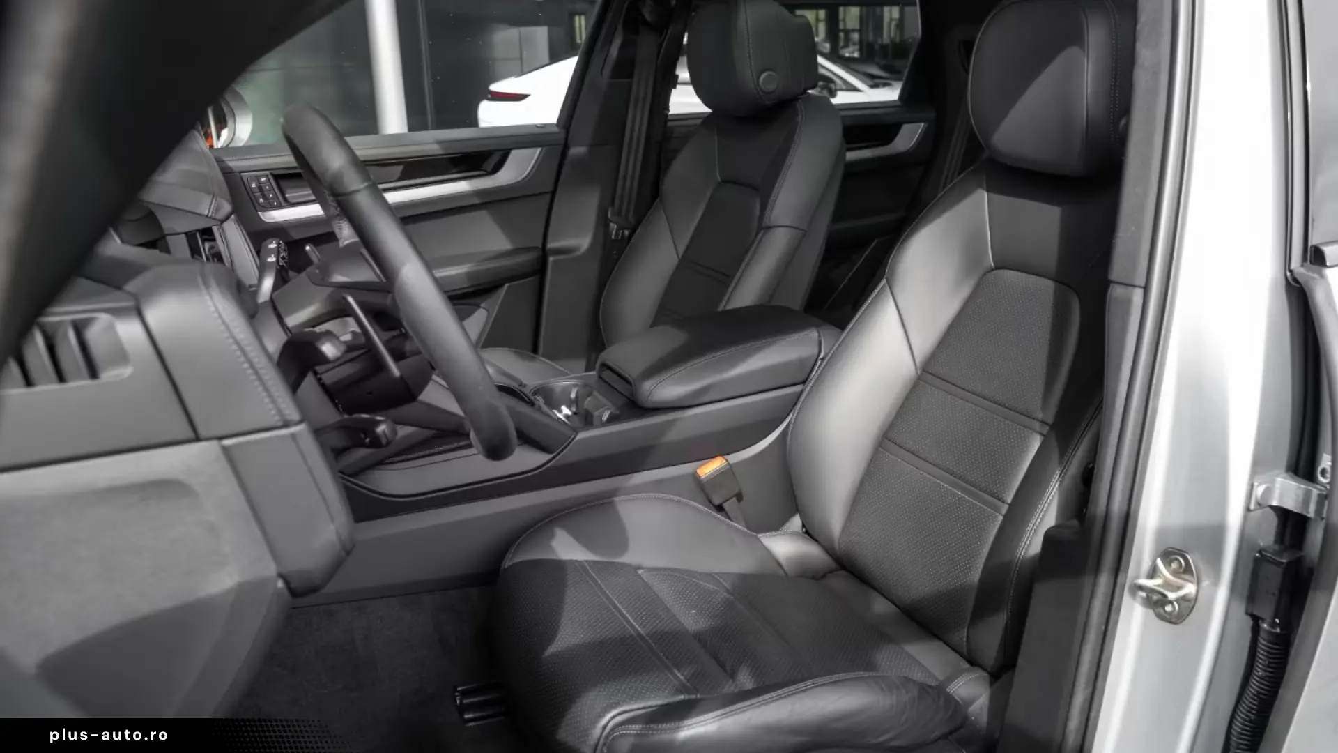 Porsche Cayenne E-Hybrid Panorama PASM Burmester Head-Up