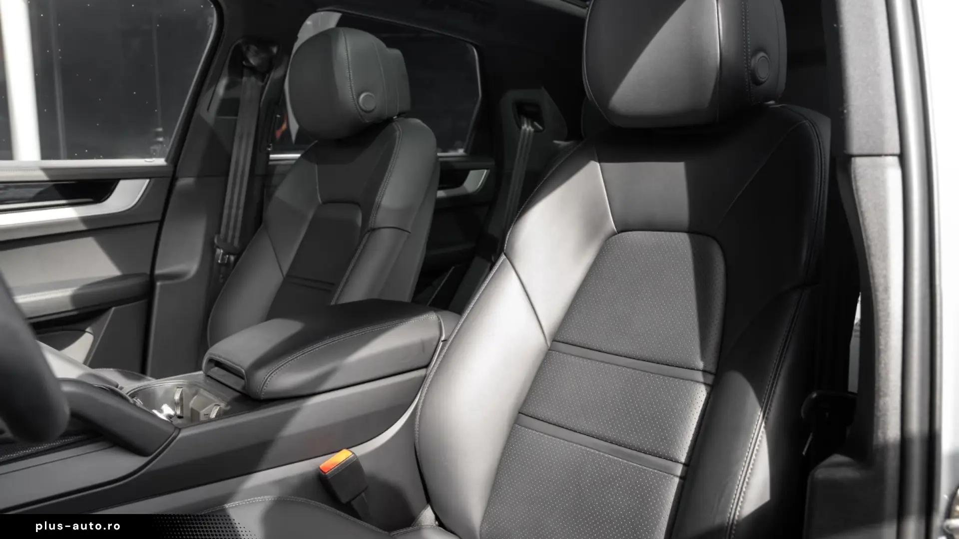 Porsche Cayenne E-Hybrid Panorama PASM Burmester Head-Up