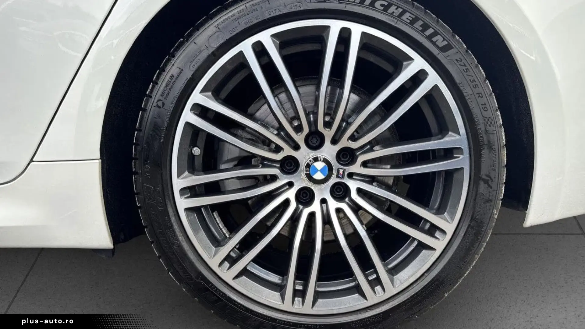 BMW 520dA T M SPORT LivePro Laser Pano HUD Ventilation