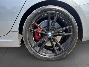 BMW 320dA T M SPORT PRO LivePr AdLED AHK Kam H K 19