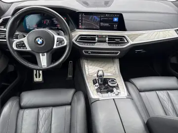 BMW X7 xDr 40d M SPORT NightV Laser KomSi H K 360