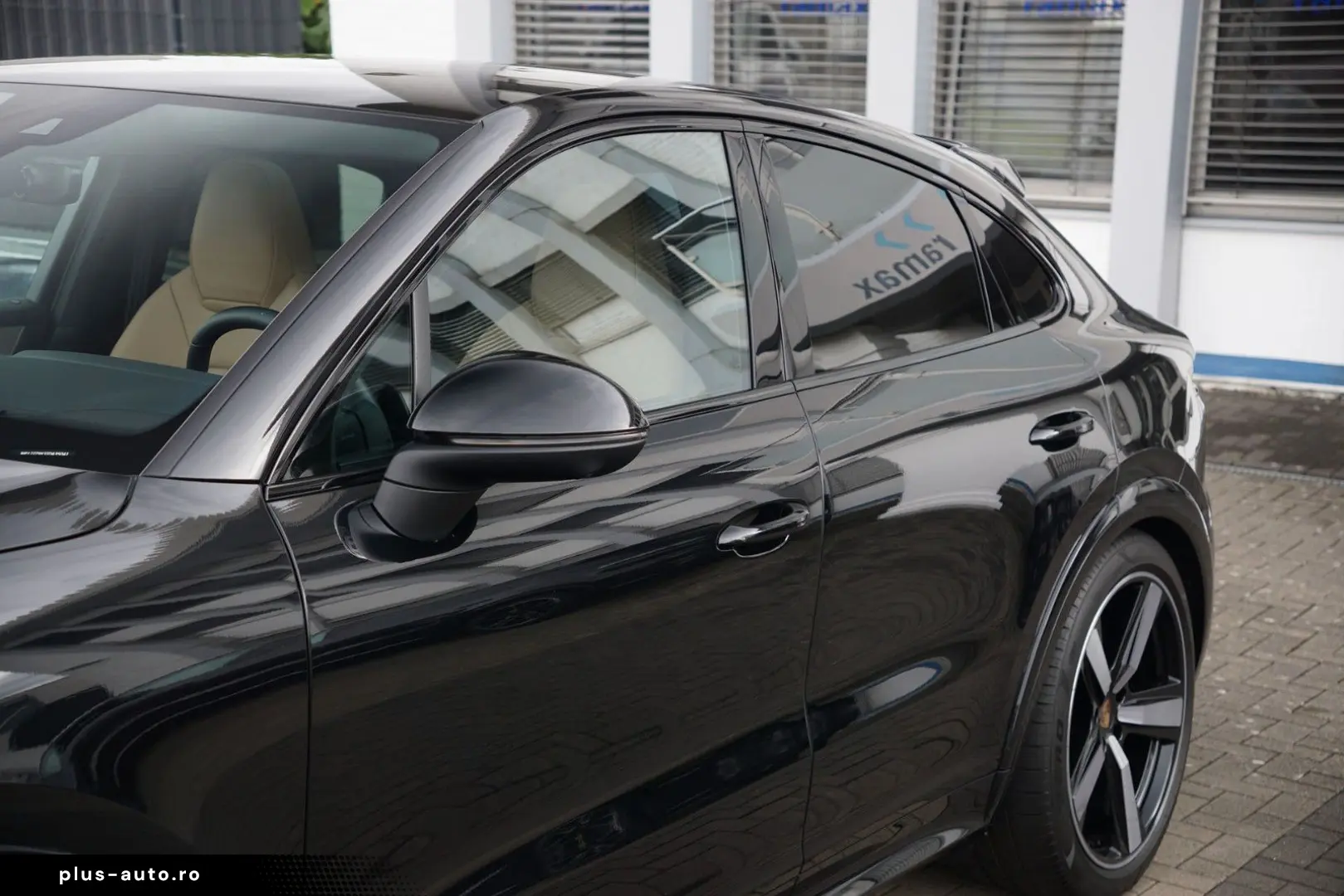 PORSCHE Cayenne Coupe SPORTDESIGN-INNO-LUFTF.-22 -BEIGE