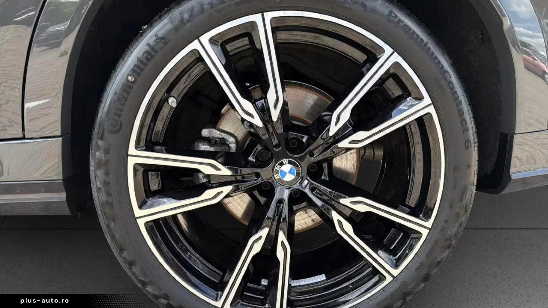 BMW X6 xDr40d M SPORT SoftCl AHK Pano StHz 360  H K