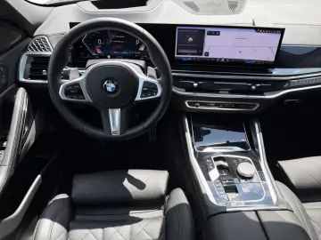 BMW X6 xDr40d M SPORT SoftCl AHK Pano StHz 360  H K