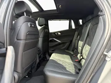 BMW X6 xDr40d M SPORT SoftCl AHK Pano StHz 360  H K