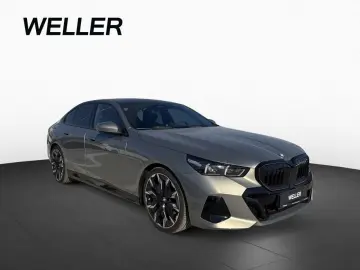 BMW 540dA xDr M SPORT Pano AHK B&W