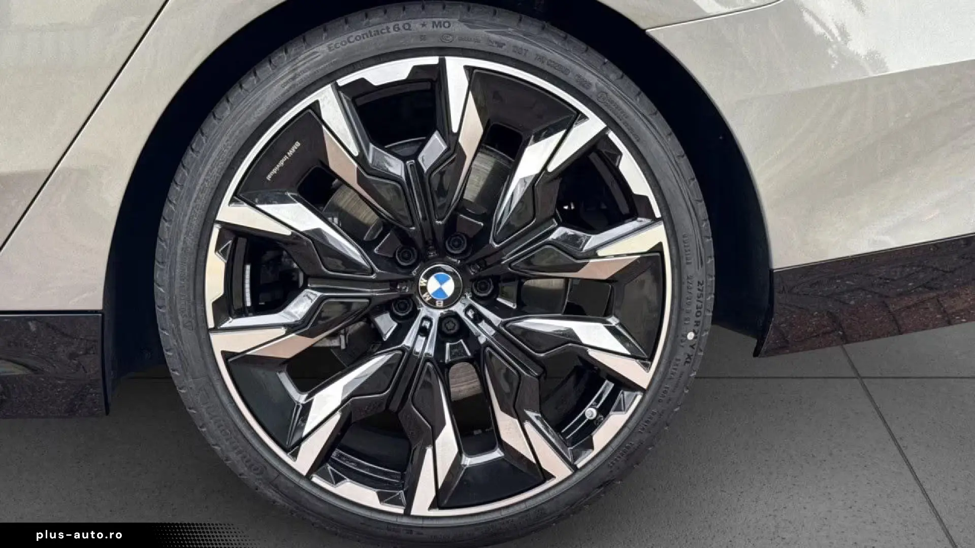 BMW 540dA xDr M SPORT Pano AHK B&W