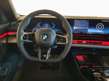 BMW 520d M Sportpaket Pro Innovations Paket HUD Navi
