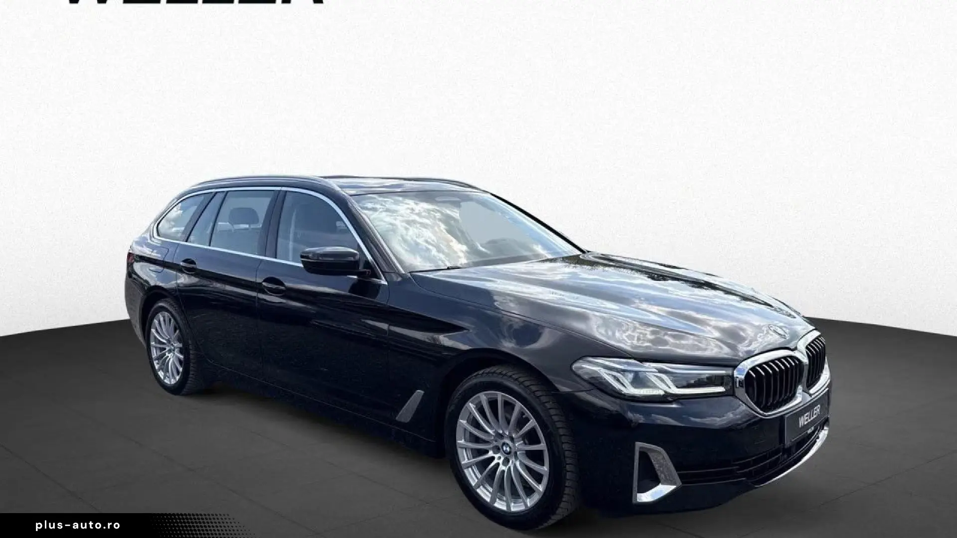 BMW 520dA T Luxury LivePro  Laser  KomSi  Pano  St G  HUD