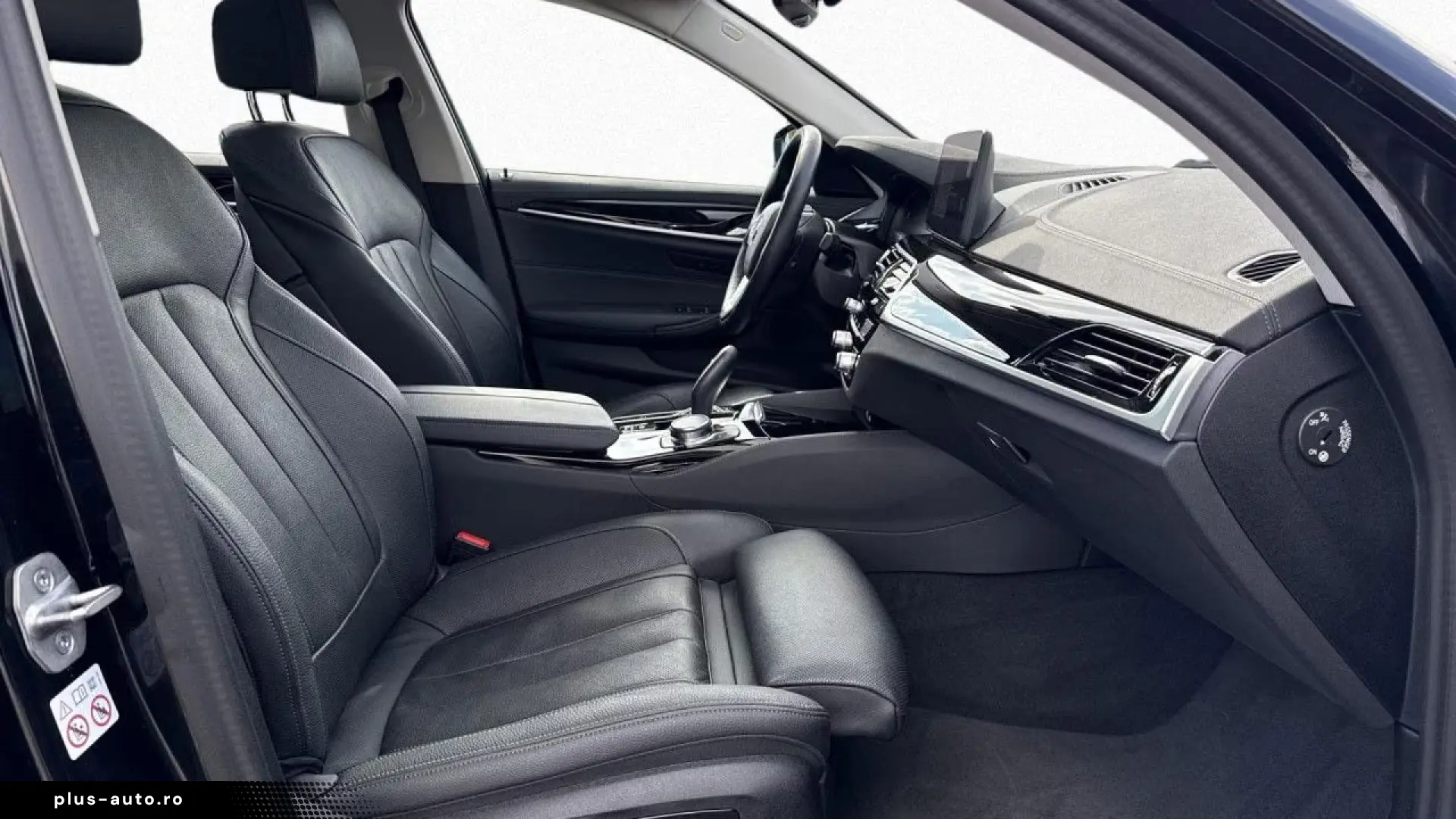 BMW 520dA T Luxury LivePro  Laser  KomSi  Pano  St G  HUD