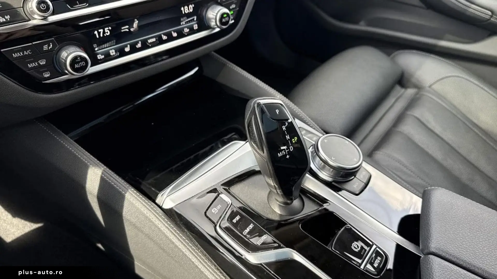 BMW 520dA T Luxury LivePro  Laser  KomSi  Pano  St G  HUD