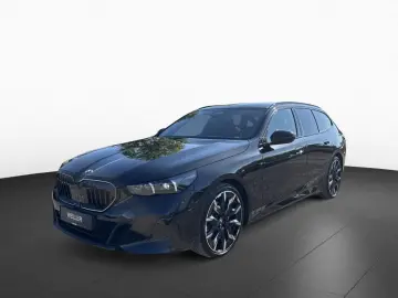 BMW 520dA xDr T M SPORT PRO Pano AHK 360  B&W St Go