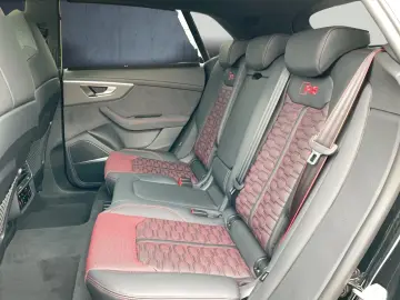 Garantie 2031 - Audi RS Q8 Performance Laser Masaj