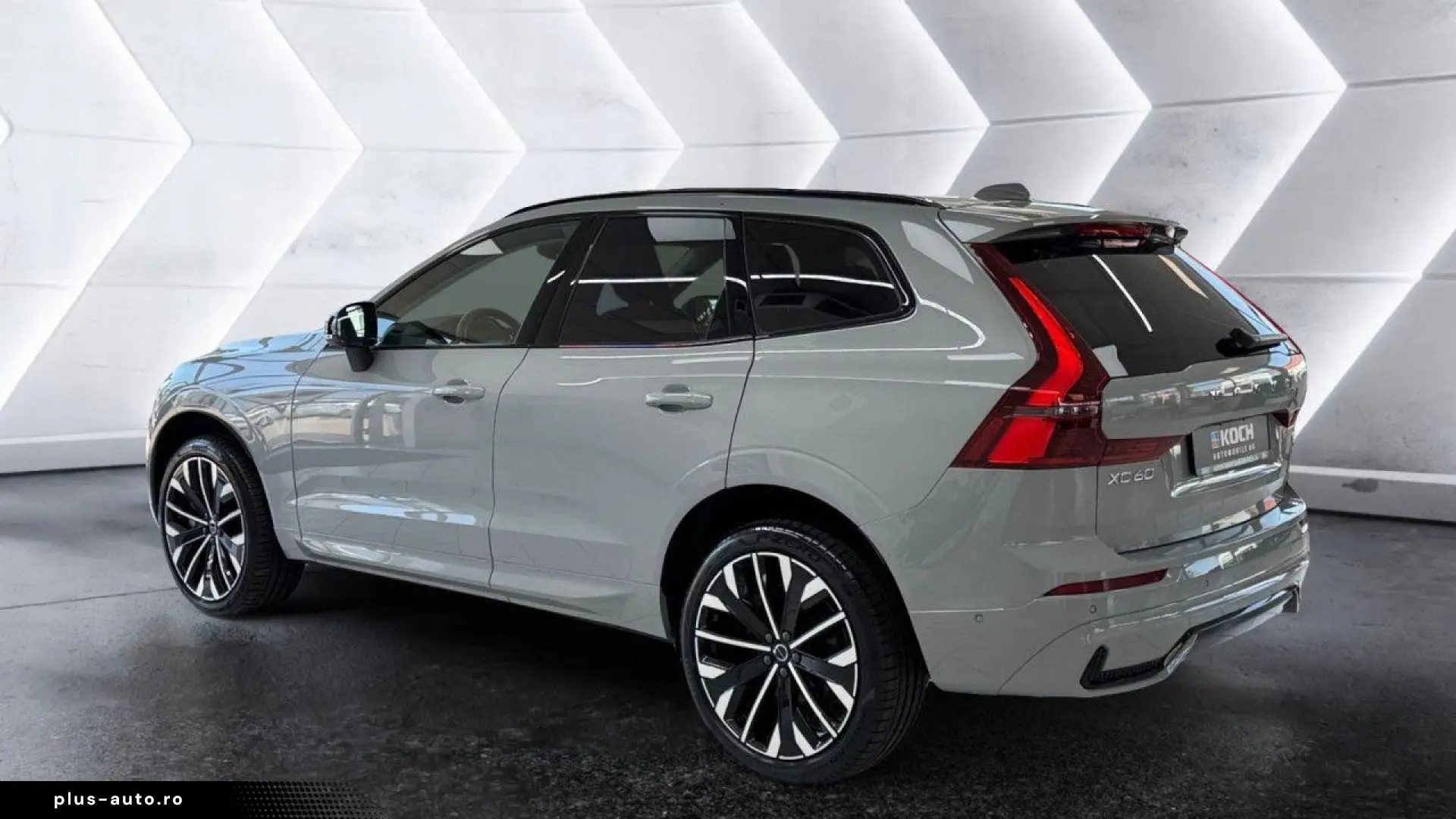 Volvo XC60 B5 AWD Ultra Dark • B&W • Pano • 360 Masaj