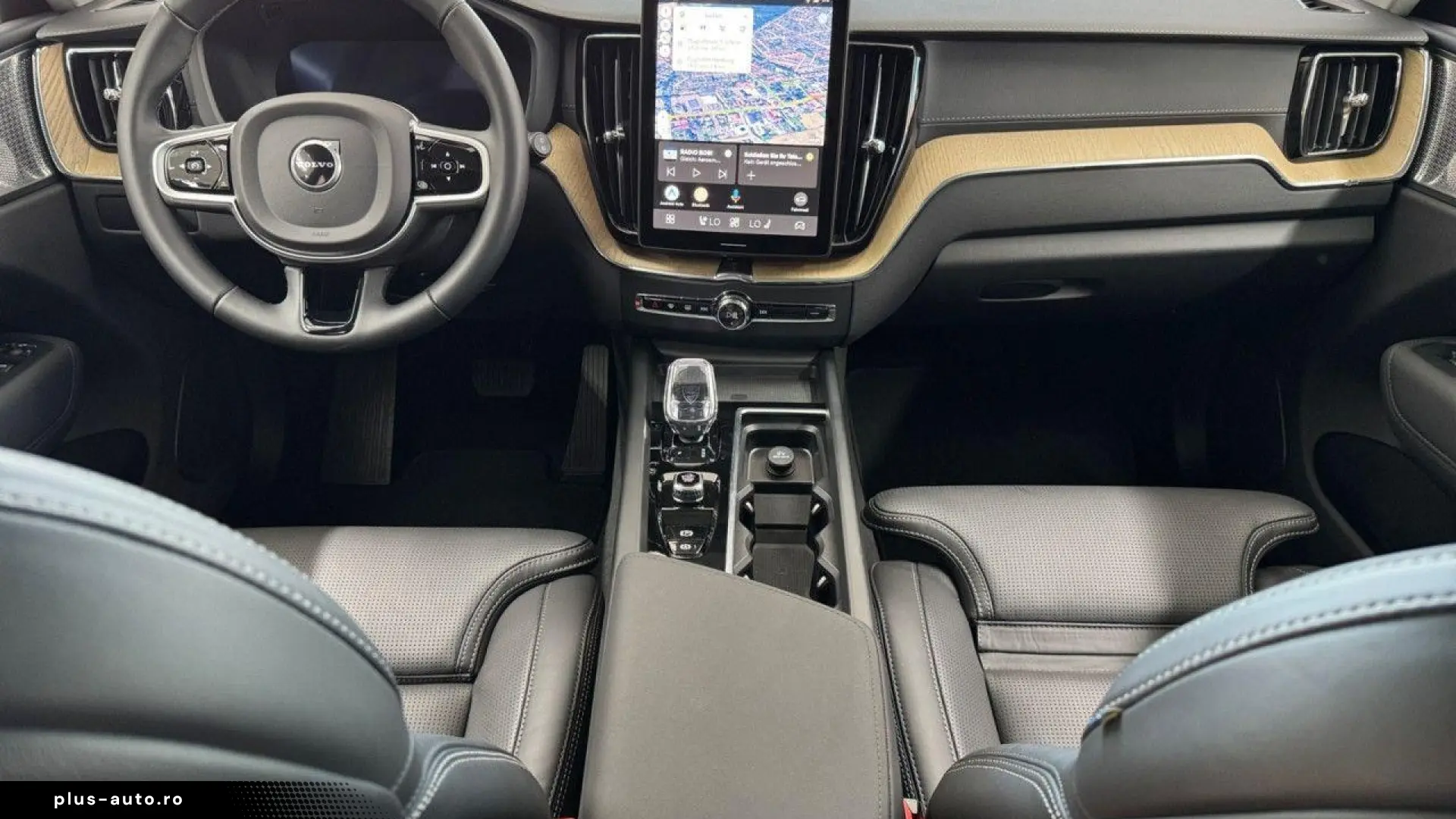 Volvo XC60 B5 AWD Ultra Dark • B&W • Pano • 360 Masaj