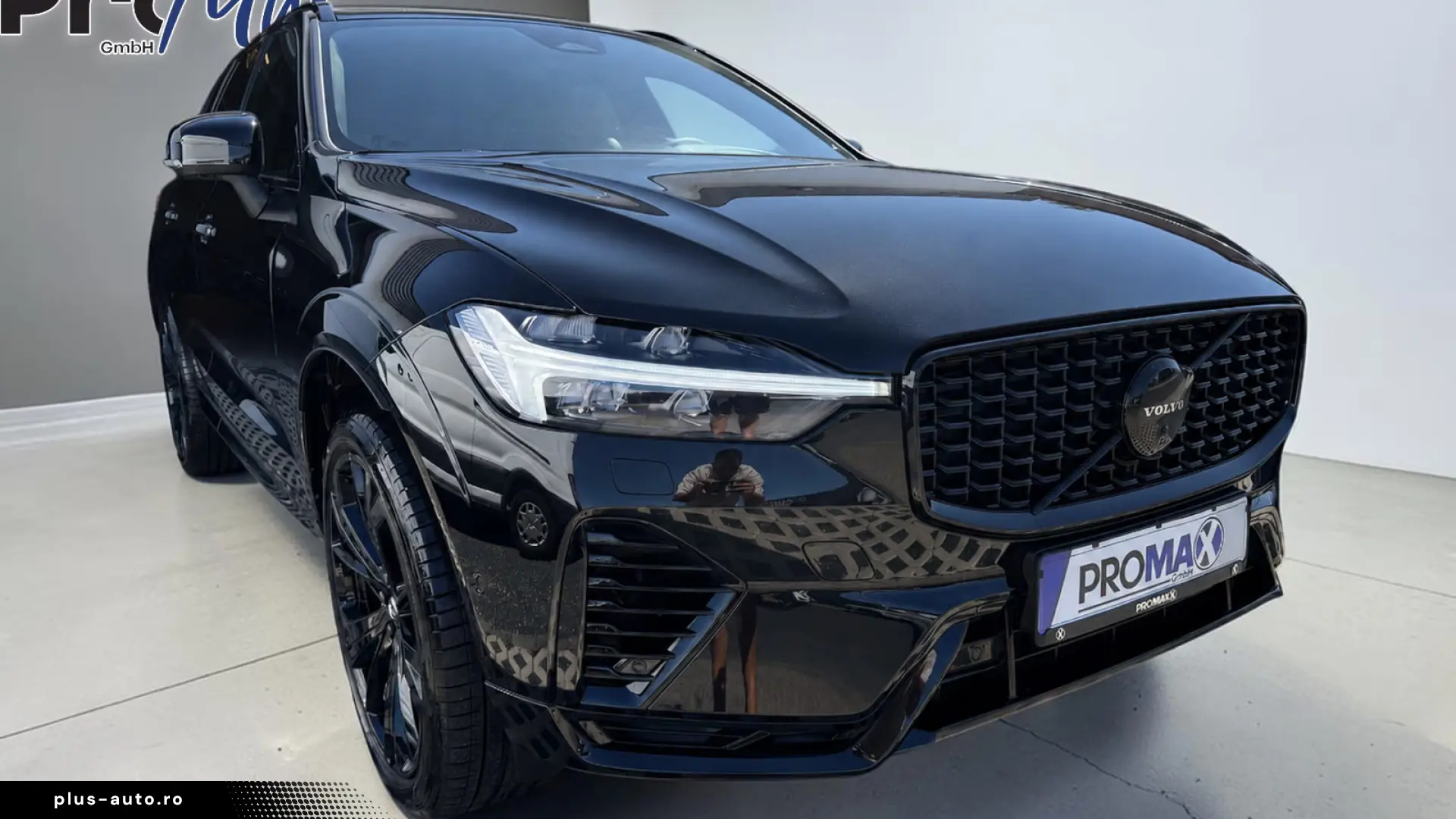 Volvo XC60 T6 AWD Ultra Black Edition • Four-C Masaj 360