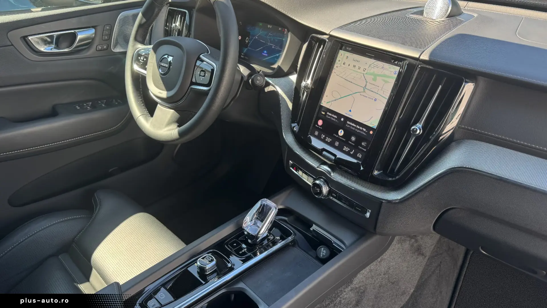 Volvo XC60 T6 AWD Ultra Black Edition • Four-C Masaj 360