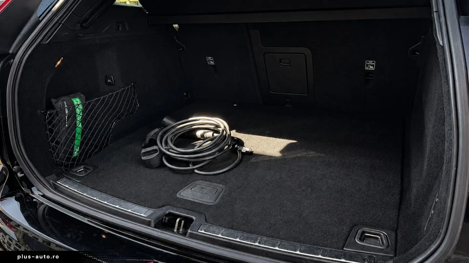 Volvo XC60 T6 AWD Ultra Black Edition • Four-C Masaj 360
