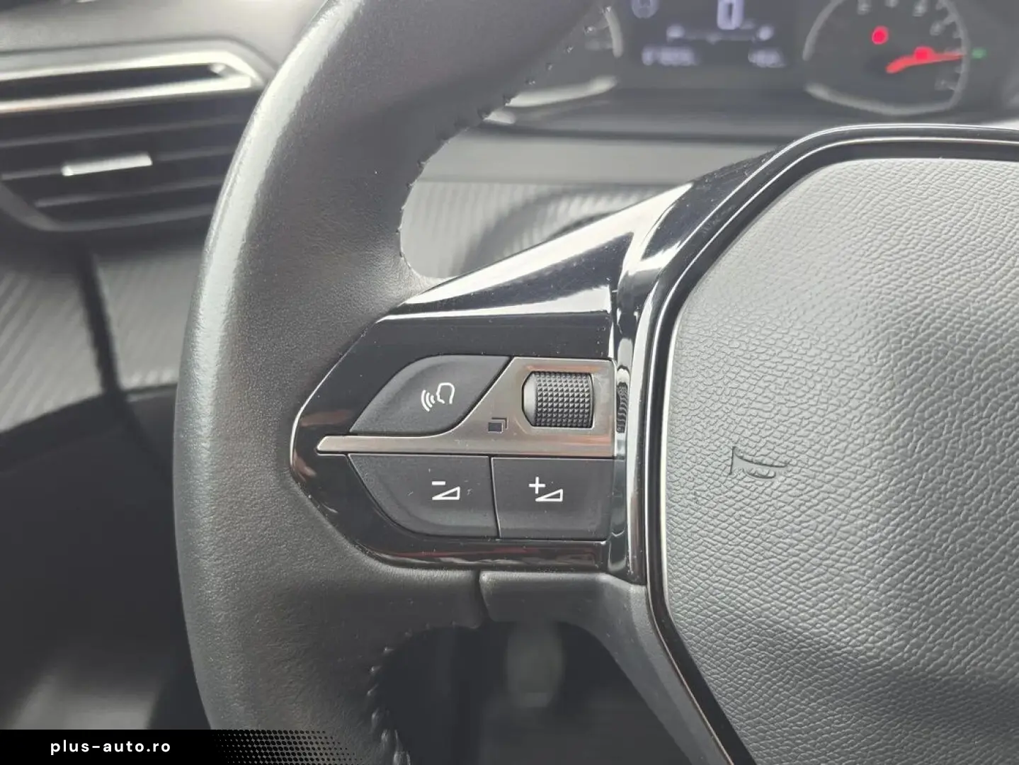 Peugeot 2008 1.2 PureTech Stt