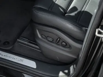 PORSCHE Cayenne S E-Hybrid Coupe 21'' BOSE…