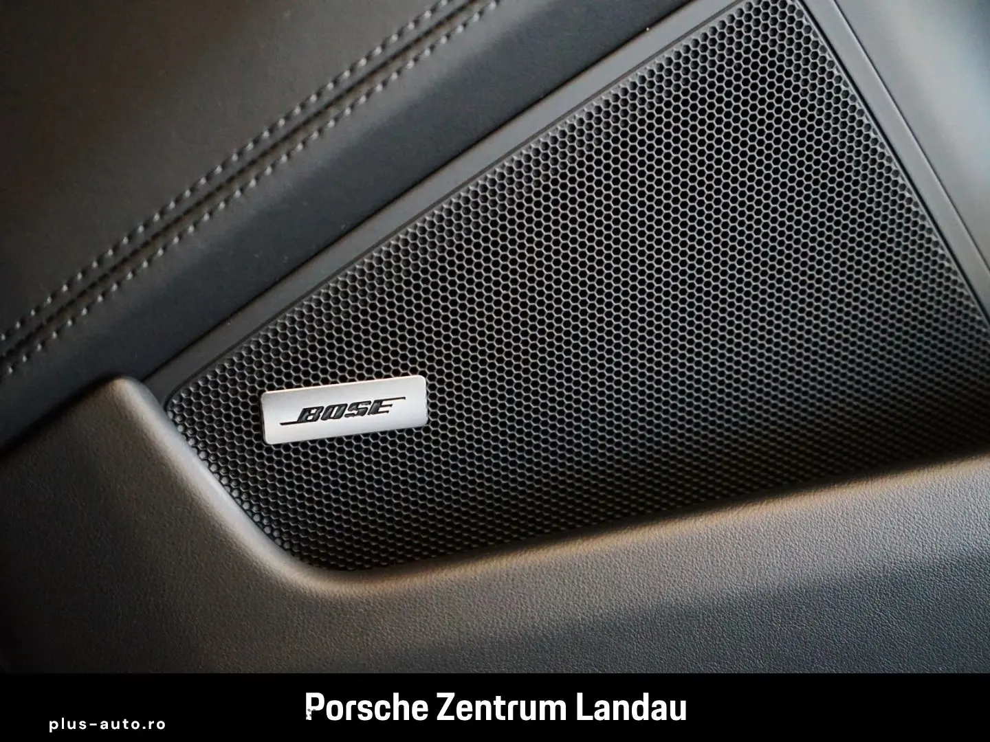 PORSCHE 992 911 Carrera Sportabgas Surround View BOSE