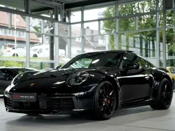 PORSCHE 911 (992) Coupé Carrera 4S  Chrono  Pano S-Abgas