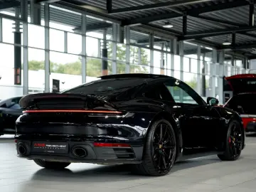 PORSCHE 911 (992) Coupé Carrera 4S  Chrono  Pano S-Abgas