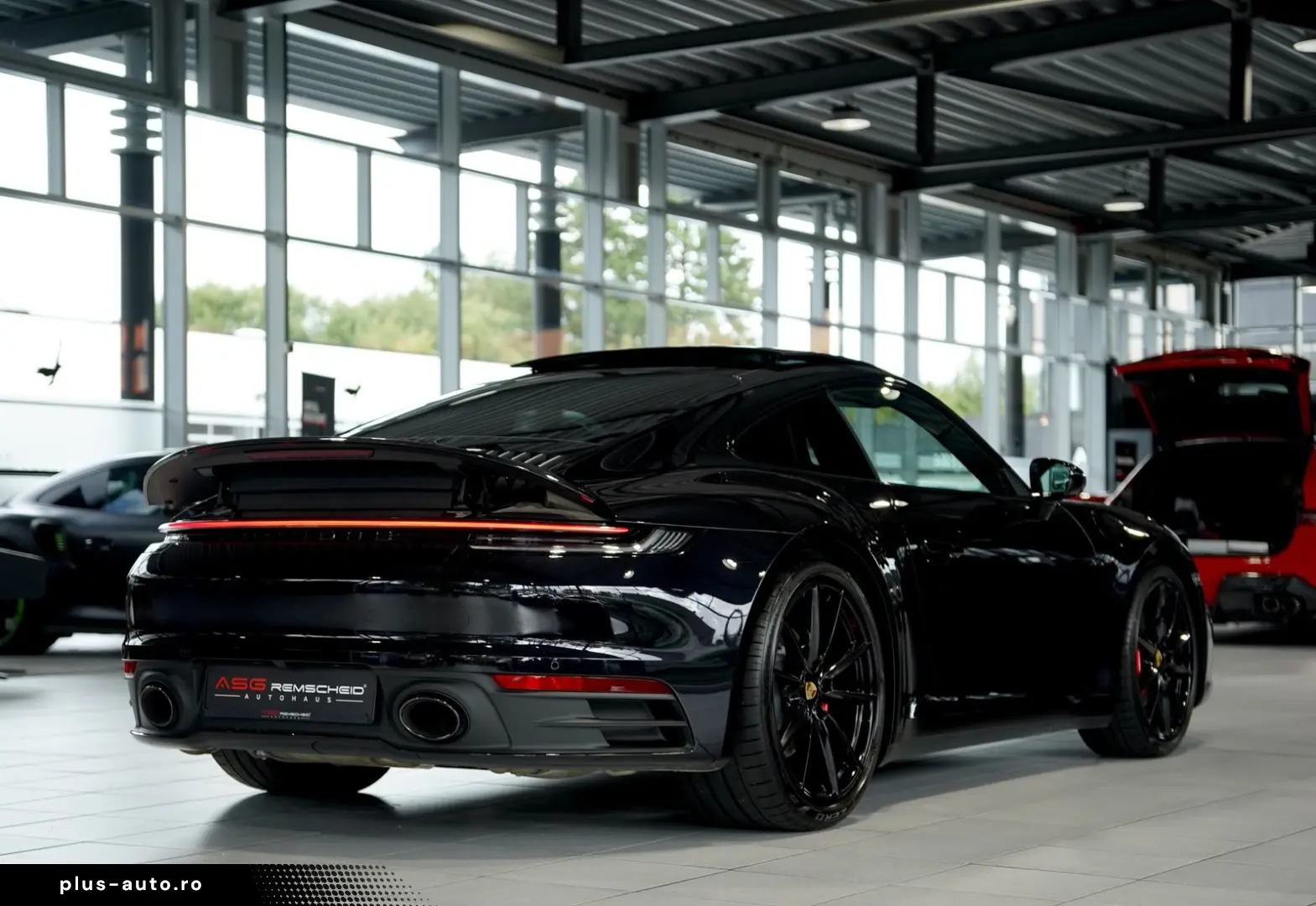 PORSCHE 911 (992) Coupé Carrera 4S  Chrono  Pano S-Abgas