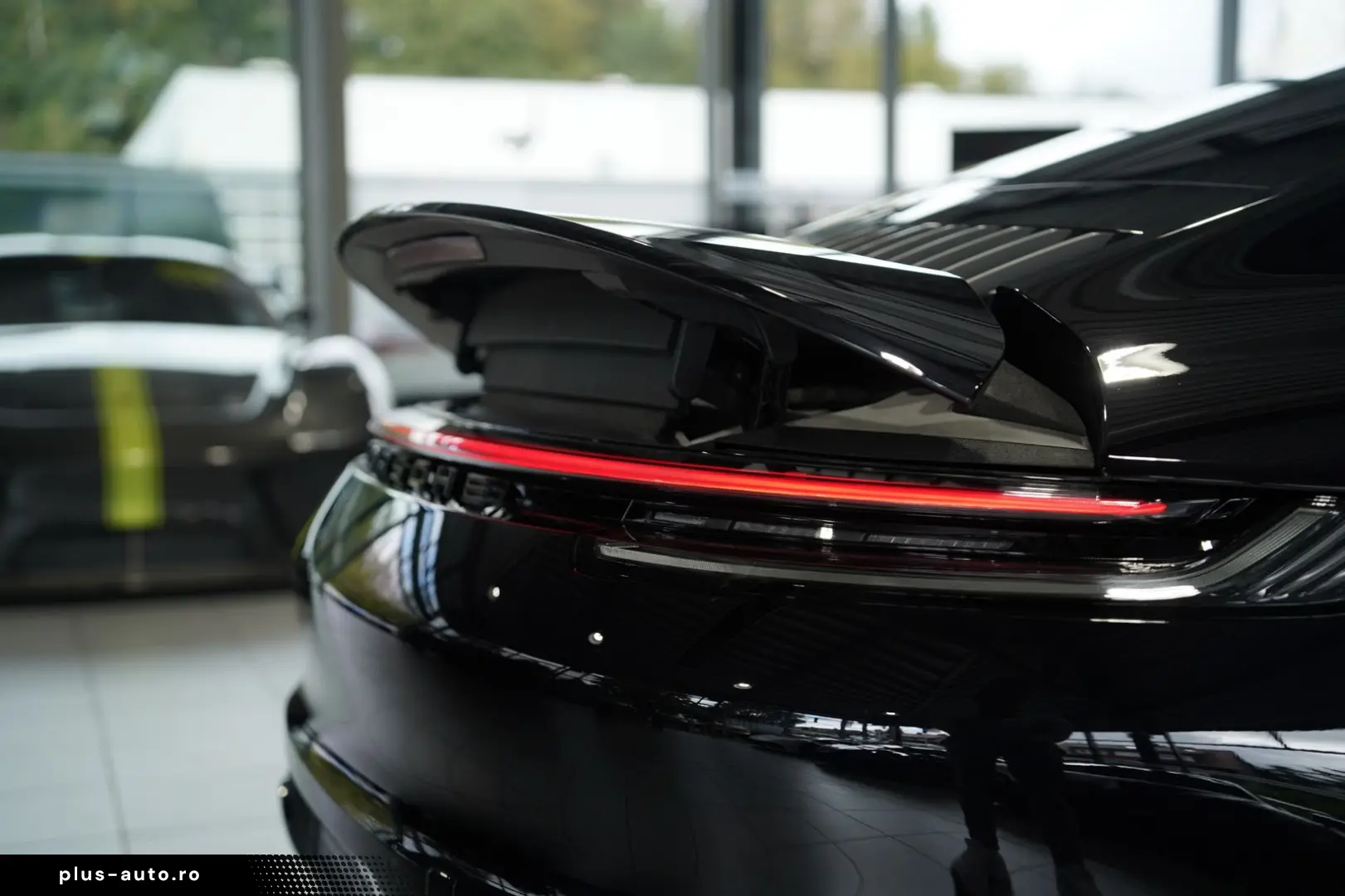 PORSCHE 911 (992) Coupé Carrera 4S  Chrono  Pano S-Abgas