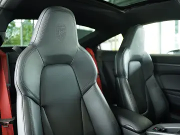 PORSCHE 911 (992) Coupé Carrera 4S  Chrono  Pano S-Abgas