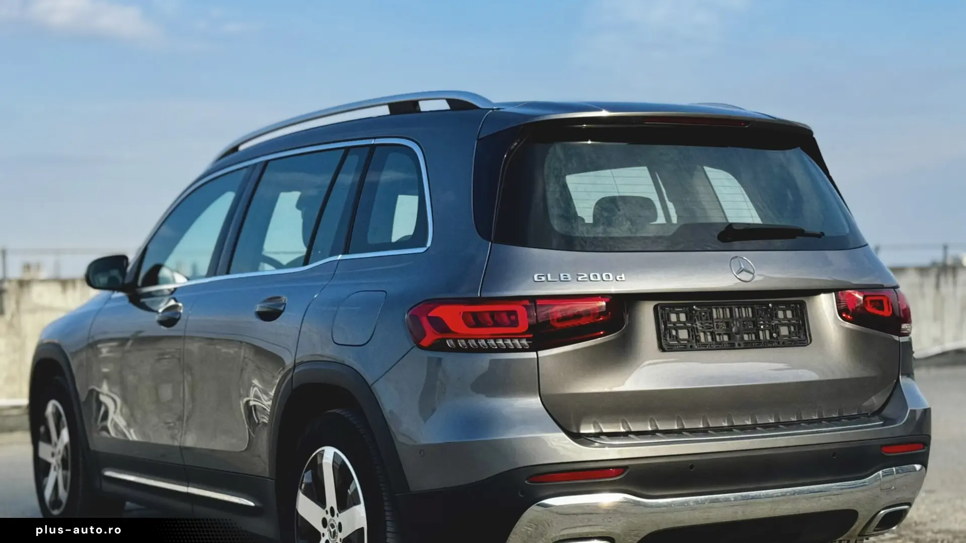 Mercedes-Benz GLB 200