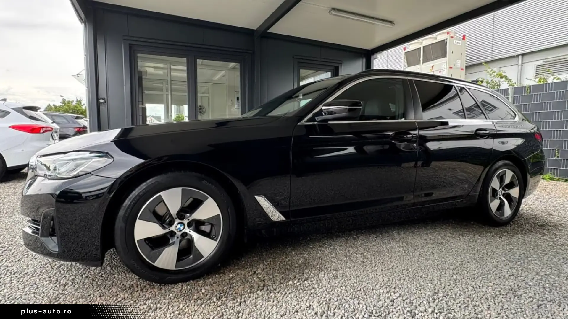 BMW 520d xDrive LEDER AHK NAVI PRO KAMERA LASER HUD