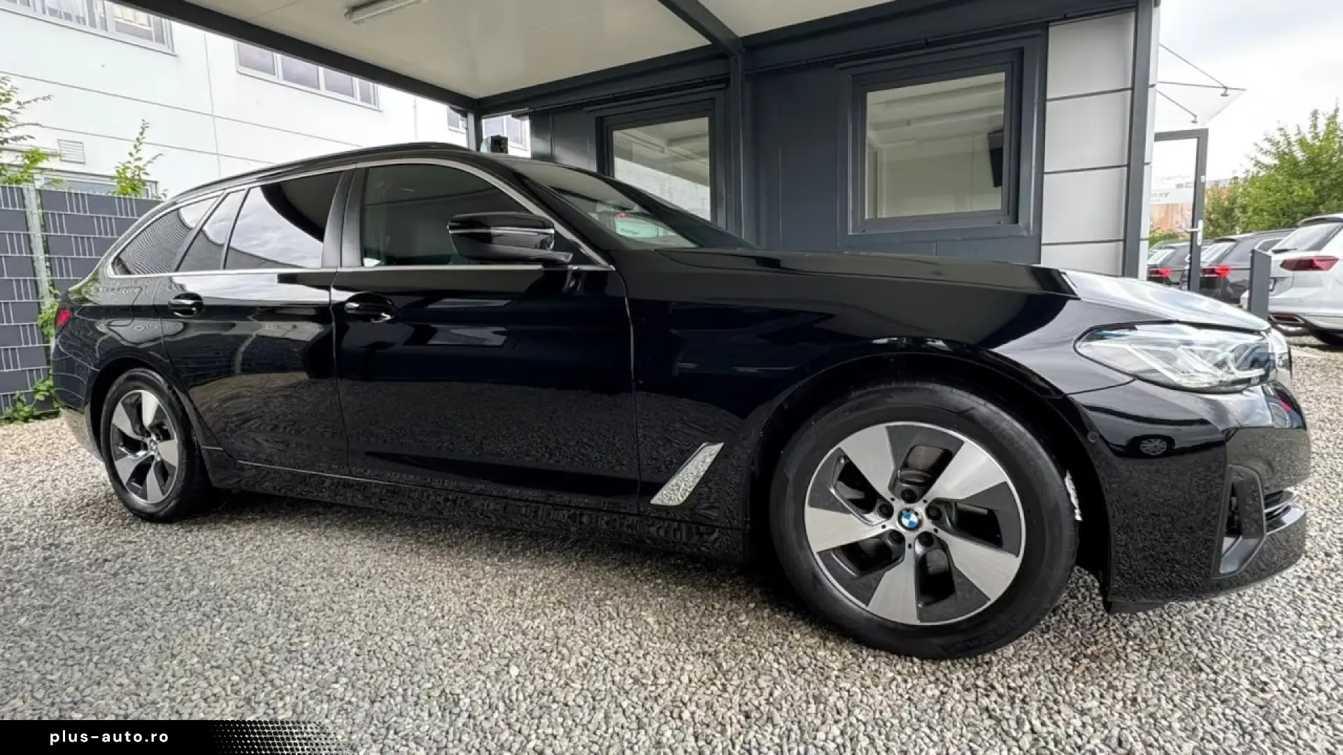 BMW 520d xDrive LEDER AHK NAVI PRO KAMERA LASER HUD