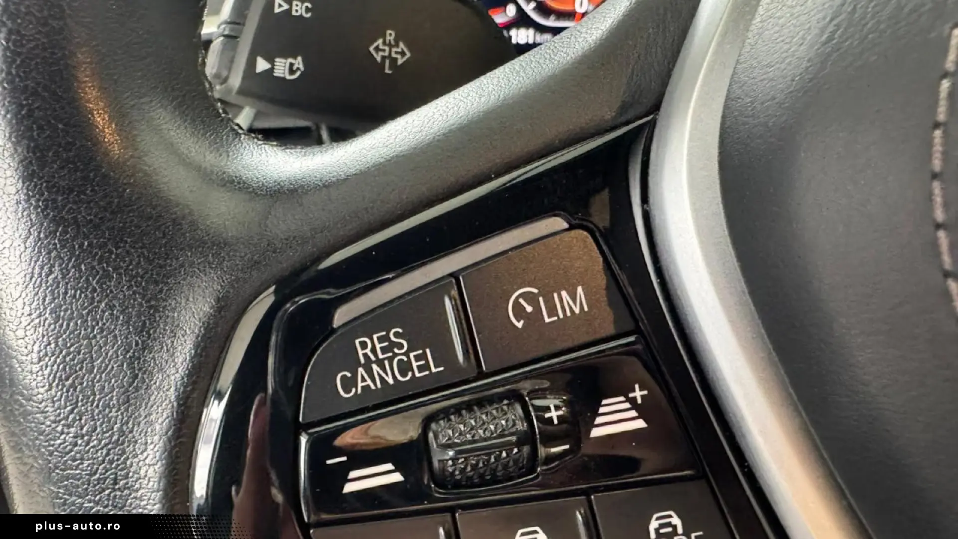 BMW 520d xDrive LEDER AHK NAVI PRO KAMERA LASER HUD