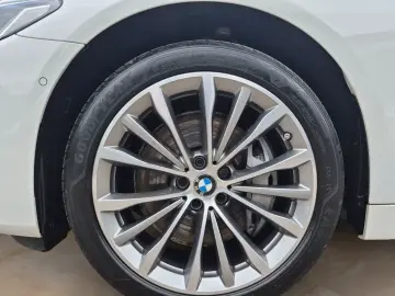 BMW 530d xDrive Touring