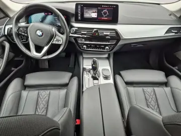 BMW 530d xDrive Touring