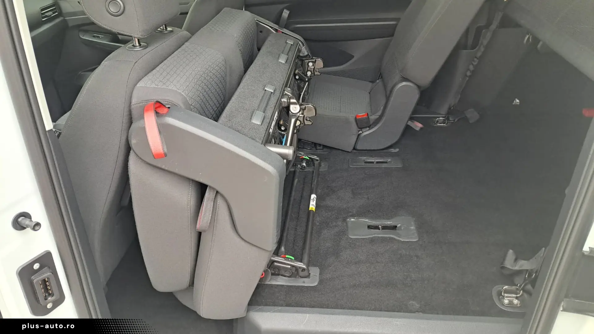 FORD TOURNEO CONNECT TITANIUM L2
