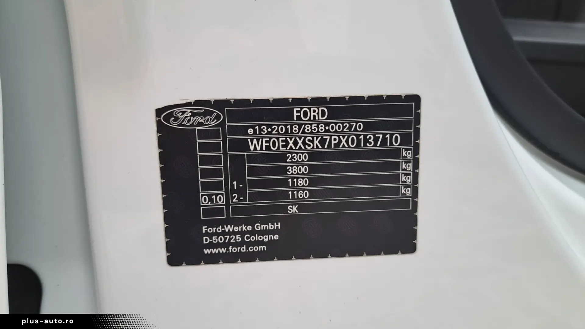 FORD TOURNEO CONNECT TITANIUM L2